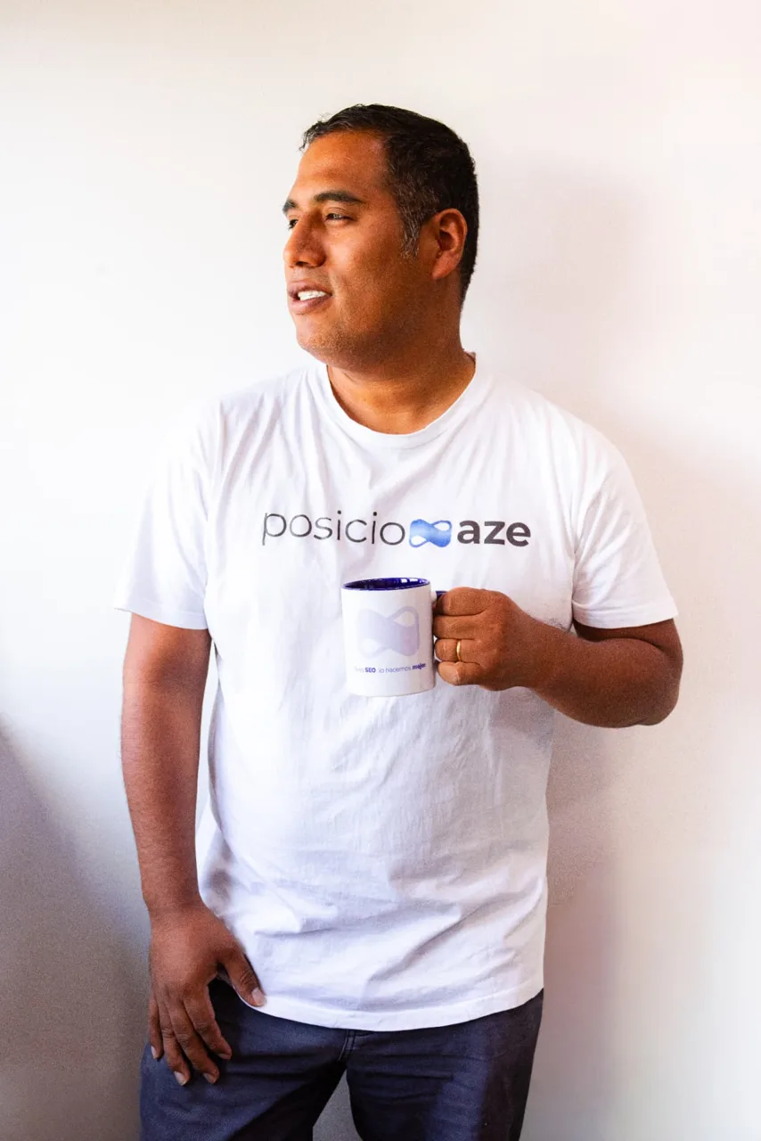 Elvis Soto, fundador de Posicionaze Clinic